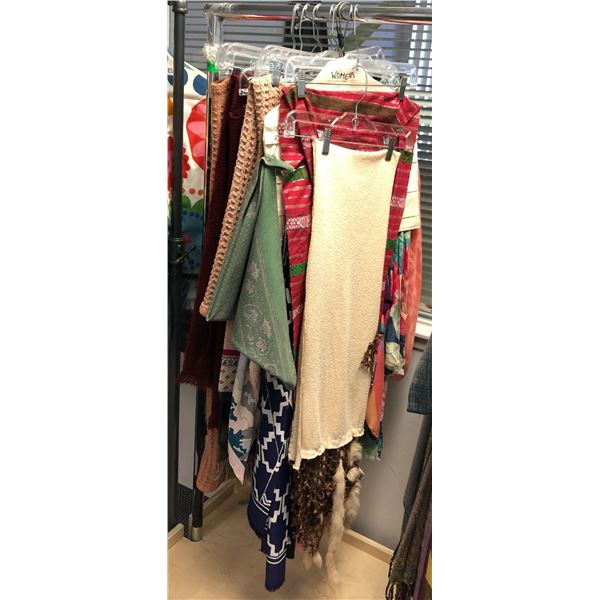 Large Wraps, Shawls & Scarves