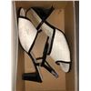 Image 2 : 4 Pairs Of Vintage Ladies Suit Shoes