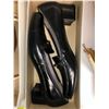 Image 2 : 5 Pairs Of Vintage Ladies Suit Shoes