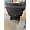 Image 3 : NEW Best Massage Chair w/Canucks branding - model: BM-EC55