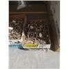 Image 1 : APPROX 100 COAT HANGERS 4"