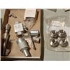 Image 1 : BOX WITH 3/4'' UNION 3,000 FNPT, 5075 PSI SHUT OFF VALVE AND MIC