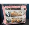 Image 2 : Lot of 1 King Size Fuzzy/Shaggy Duvet Cover - Pink - 104" x 90"