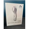 Image 1 : Lot of 1 TouchBeauty TB1589 Hot/Cool Skincare Face Lifting/Skin Tightening Massaging Device