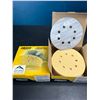 Image 1 : Lot of 2 Boxes of Abrasive Sanding Discs - 50 PCS per box