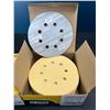 Image 2 : Lot of 2 Boxes of Abrasive Sanding Discs - 50 PCS per box