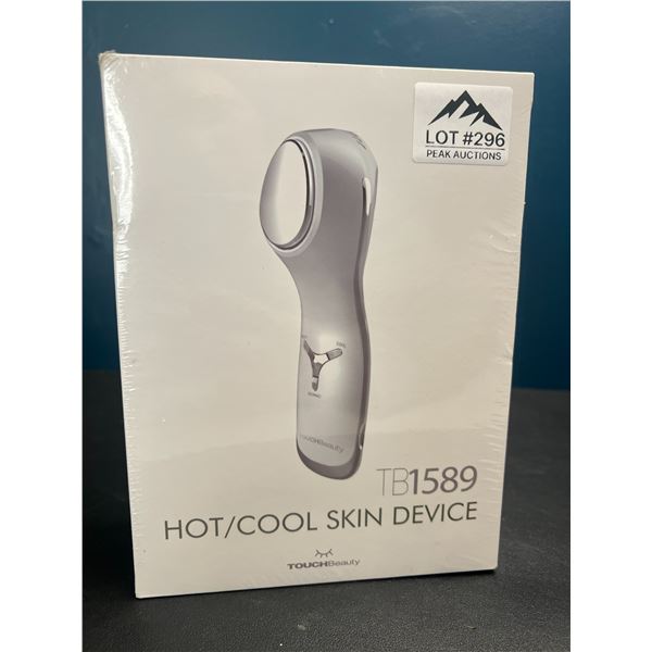 Lot of 1 TouchBeauty TB1589 Hot/Cool Skincare Face Lifting/Skin Tightening Massaging Device