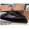 Image 2 : Lot of 1 Box of Velvet Coat Hangers - Pack of 50 - Black