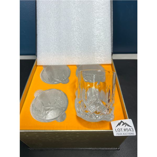 Lot of Crystal Glasses - 4 PCS