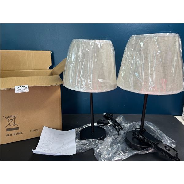 Lot of 2 Table Lamps
