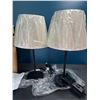 Image 2 : Lot of 2 Table Lamps