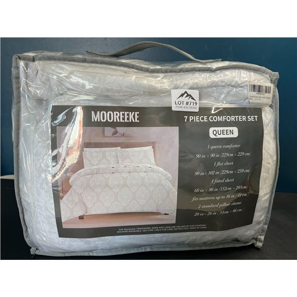 Lot of 1 Queen Size Comforter Set - 7PCS