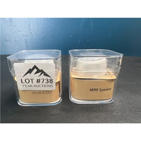 Lot of 2 Dodocool Mini Portable Bluetooth Speakers w/ Selfie Remote Control for iphone & andorid