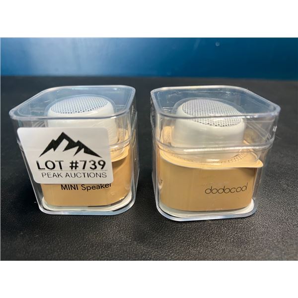 Lot of 2 Dodocool Mini Portable Bluetooth Speakers w/ Selfie Remote Control for iphone & andorid