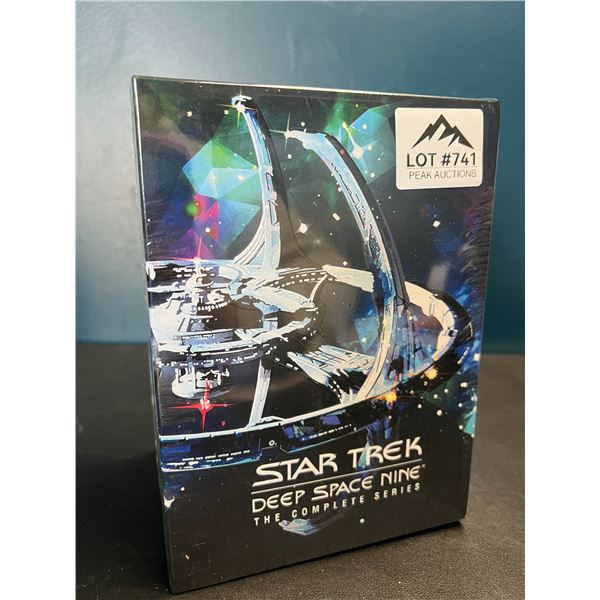 Lot of 1 Star Trek - Deep Space Nine: The Complete Series DVD Set