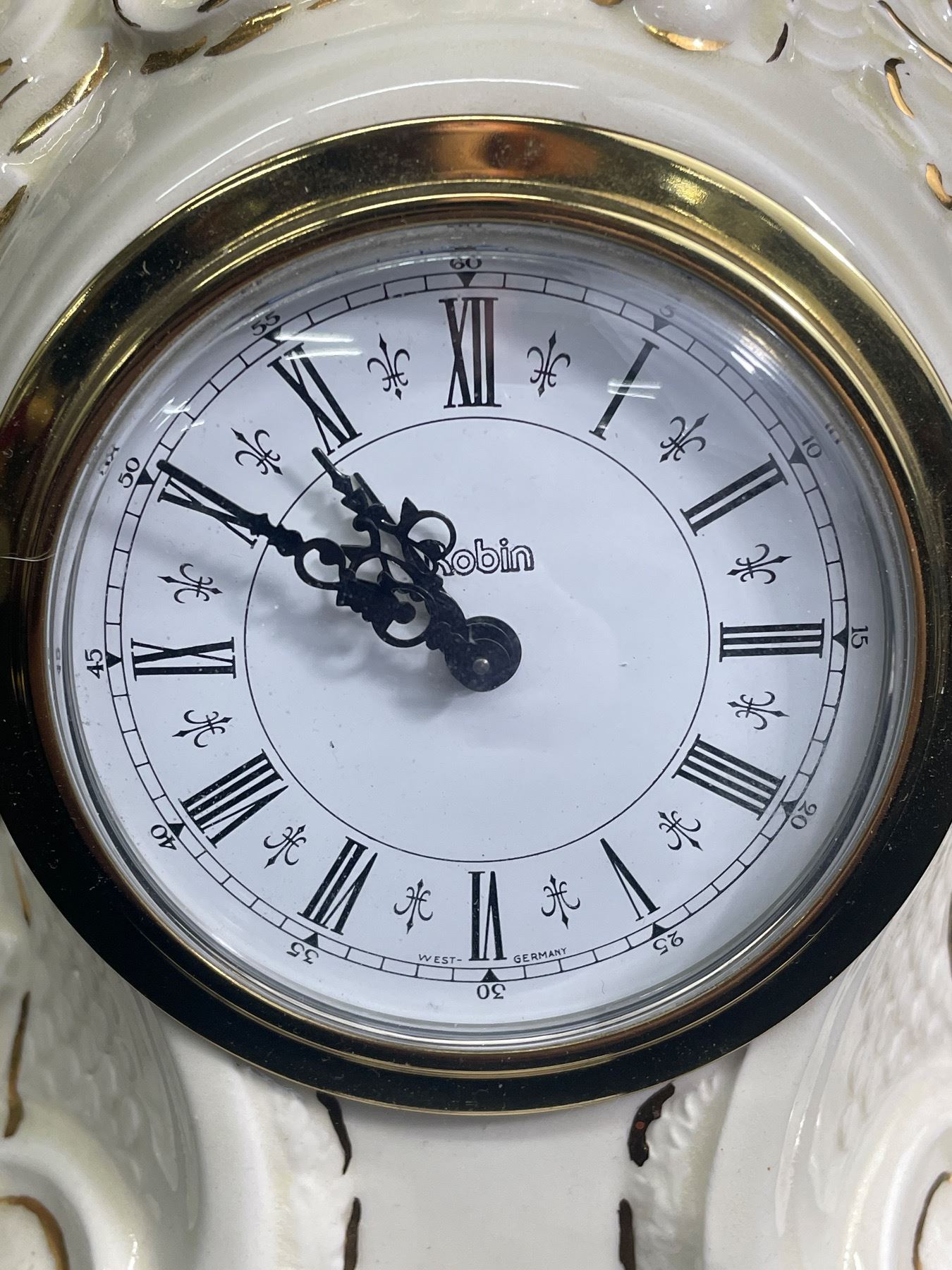 1978 Robin Ceramic WindUp Clock. Duncan Enterprises Germany