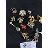 Image 2 : Collection Of Misc Vintage Brooches