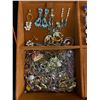 Image 2 : Vintage Jewelry Box w/Contents