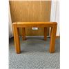 Image 1 : End Table 20" x 20". 15" High solid oak