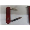 Image 2 : 4 Victorianox Switzerland Pocket Knives