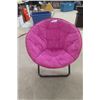 Image 2 : 2 Purple Cloth Round Folding Lounge Chairs