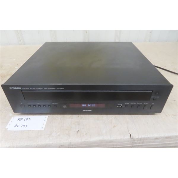 Yamaha CD-C600 Compact Disc Player - Powers Up