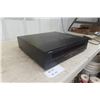 Image 2 : Yamaha CD-C600 Compact Disc Player - Powers Up