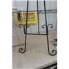 Image 2 : Metal Easel + Metal Abstract Art Piece