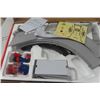 Image 3 : Scalextric Quick Build Cops+ robbers Race Car Set in Box