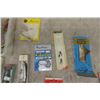 Image 2 : 30 Vintage Fishing Lures + Hooks in Packages, Plastic Tray with Many Used