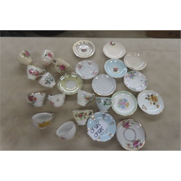 12 Tea Cups + Saucers - Misfit bunch