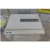 Image 2 : Fedders Window Air Conditioner - Powers Up