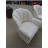 Image 3 : 2 Matching Living Room Chairs