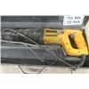 Image 2 : DeWalt D304-04 Reciprocating Saw in Metal Case