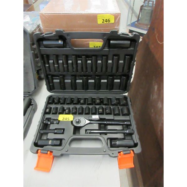 New TackLife 47 Piece 3/8  Drive Socket Set