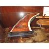Image 2 : Surftech Surfboard 9" Decorative Fin, Lei & Wooden Canoe Stand