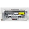 Image 1 : UT PORSCHE 911 CARRERA 1:18 DIECAST CAR