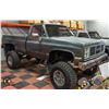 Image 4 : 1985 GMC SIERRA 4x4 350 BIG BLOCK