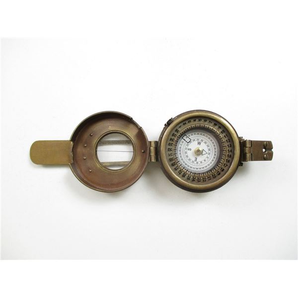 WWII BRITISH MILITARY COMPASS