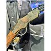 Image 2 : "The Golden Flock" Henry Lever Action Rifle .44-40