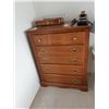 Image 1 : Wood Dresser C