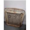 Image 1 : VINTAGE TRACTOR GRILL