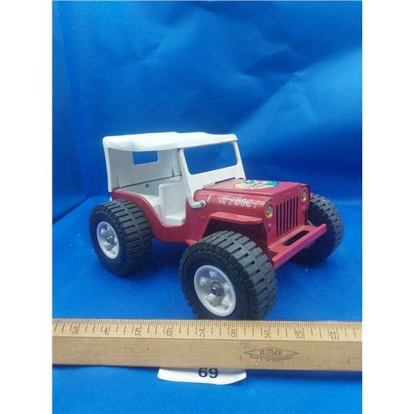 VINTAGE PRESSED STEEL JEEP