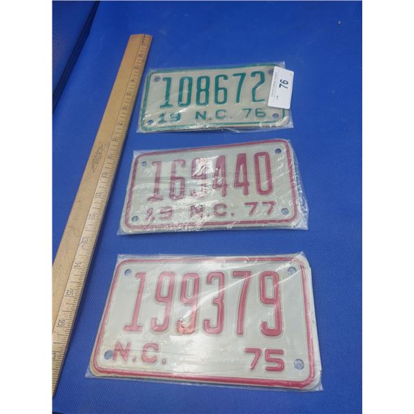 COLLECTION THREE MINI PLATES