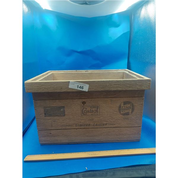 VINTAGE WOODEN CRATE