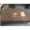 Image 3 : VINTAGE TRUNK