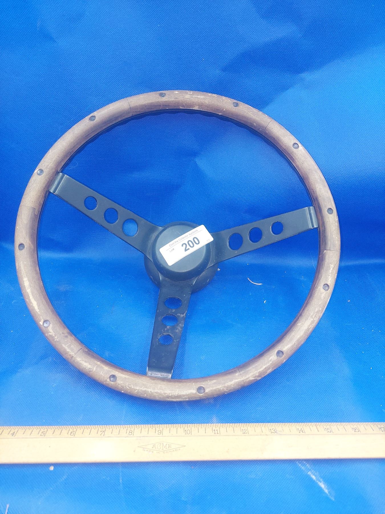 VINTAGE RACING WHEEL