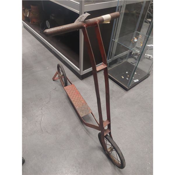 VINTAGE SCOOTER