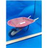 Image 1 : VINTAGE SALESMAN SAMPLE RADIO FLYER WHEELBARROW