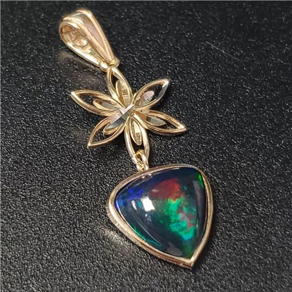 14K  BLACK OPAL SMOKED(1.8CT) PENDANT
